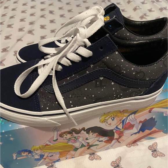 Sailor moon limited edition vans - Picture 2 of 6